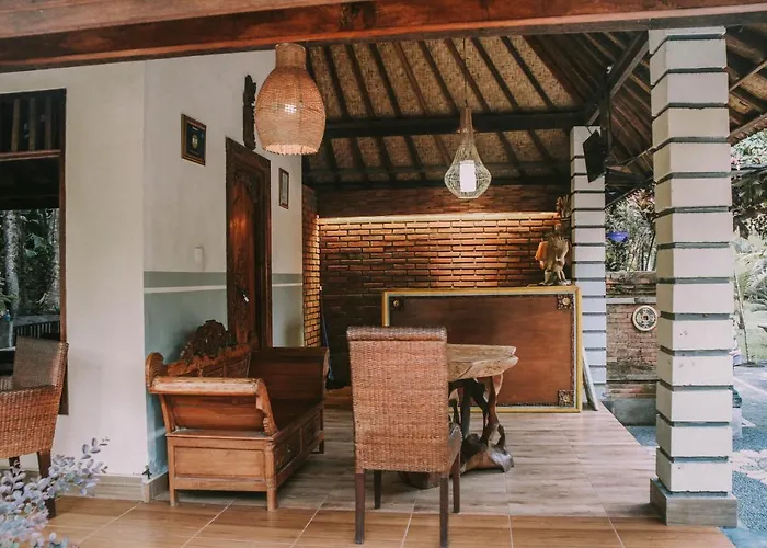 Karunia House Villa *
